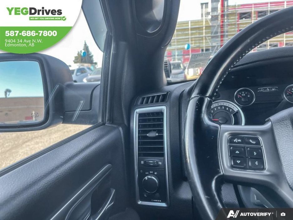 2021 Ram 1500 Classic Warlock-16