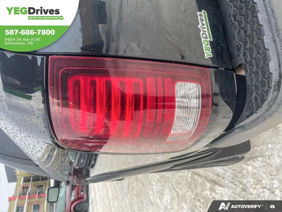 2022 Ram 1500 Classic Warlock-10