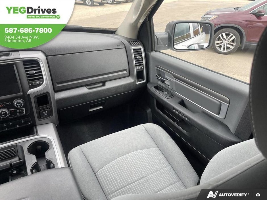 2022 Ram 1500 Classic SLT-24