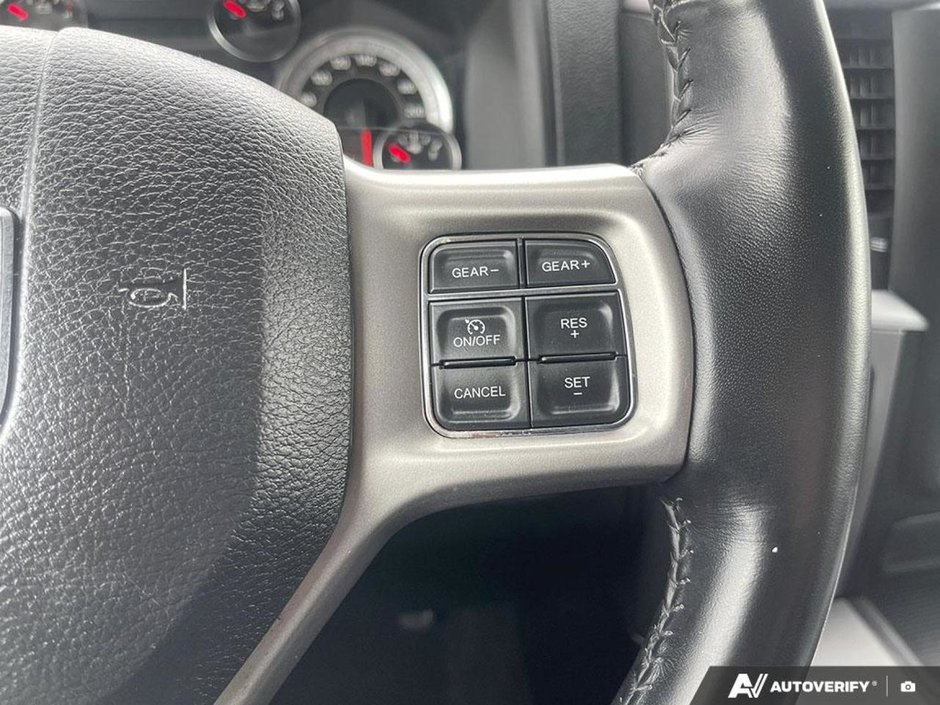 2022 Ram 1500 Classic SLT-15