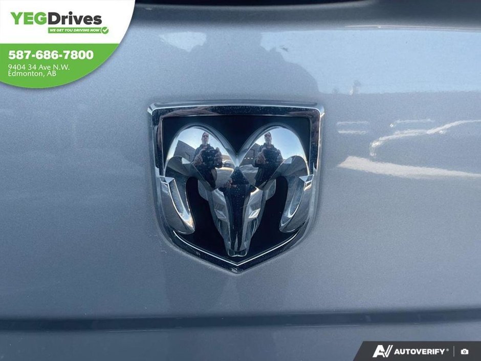 2023 Ram 1500 Classic SLT-8