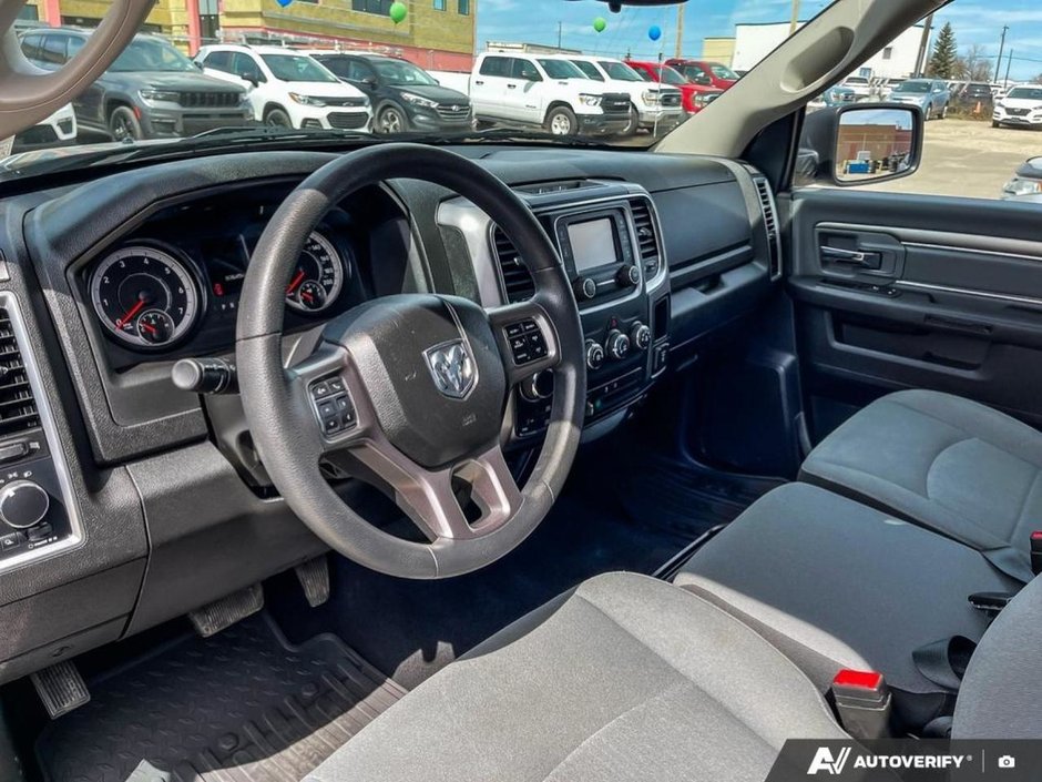 2023 Ram 1500 Classic SLT-12