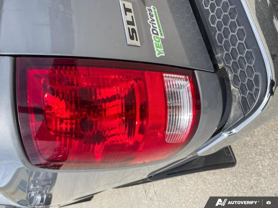 2023 Ram 1500 Classic SLT-10