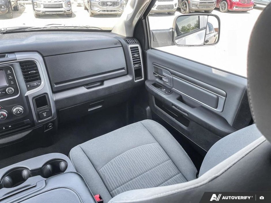 2023 Ram 1500 Classic SLT-24