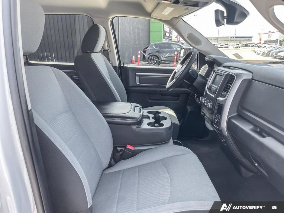 2023 Ram 1500 Classic SLT-21