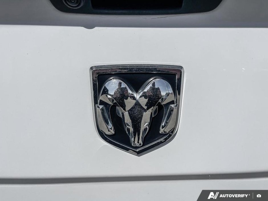 2023 Ram 1500 Classic SLT-8