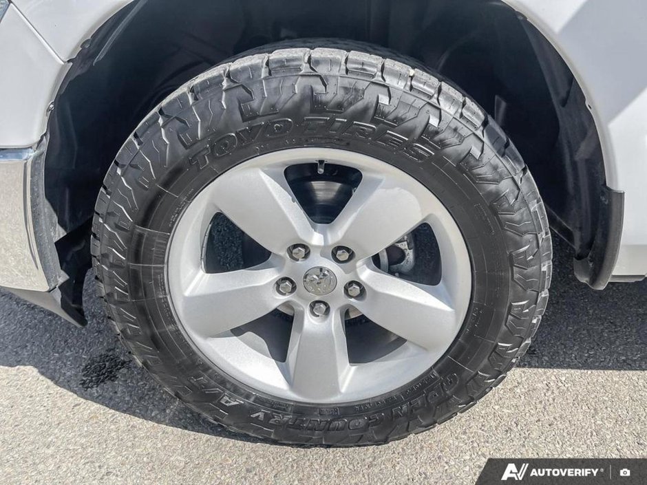 2023 Ram 1500 Classic SLT-5