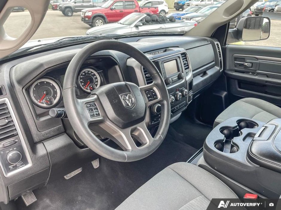 2023 Ram 1500 Classic SLT-12