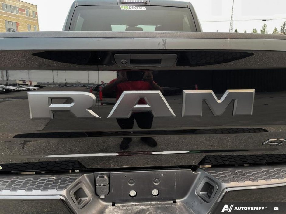 2023 Ram 1500 Classic Express-8