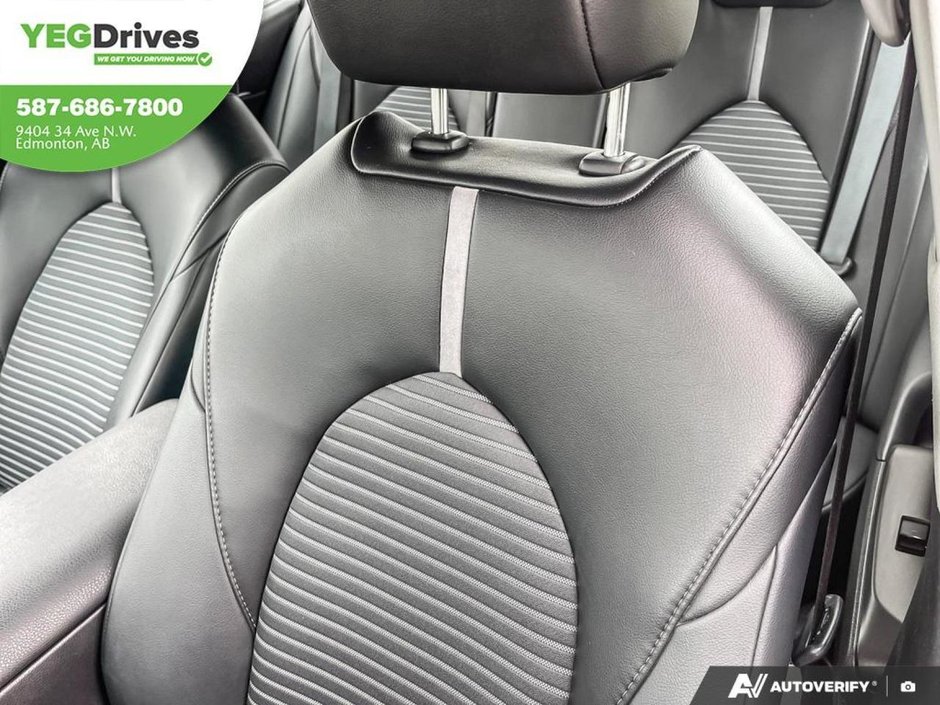 2024 Toyota CAMRY SE-19