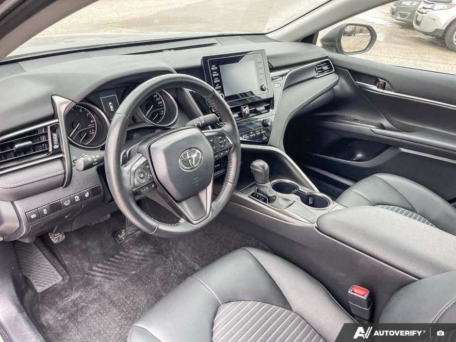 2024 Toyota CAMRY SE-12