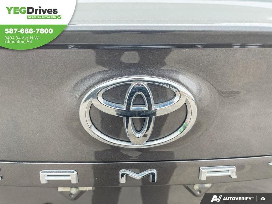 2024 Toyota CAMRY SE-8