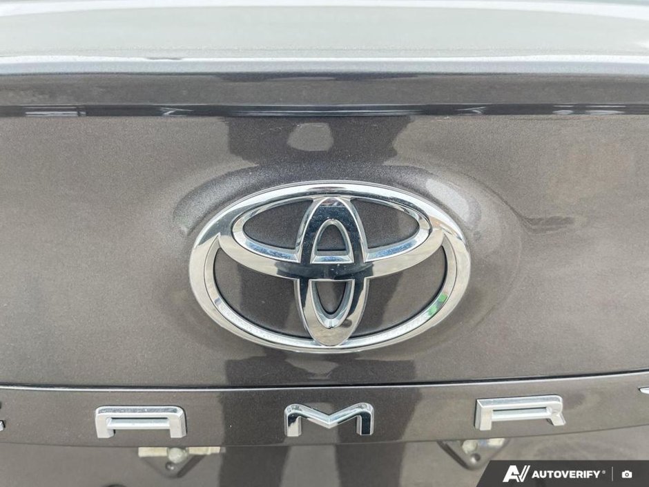 2024 Toyota CAMRY SE-8