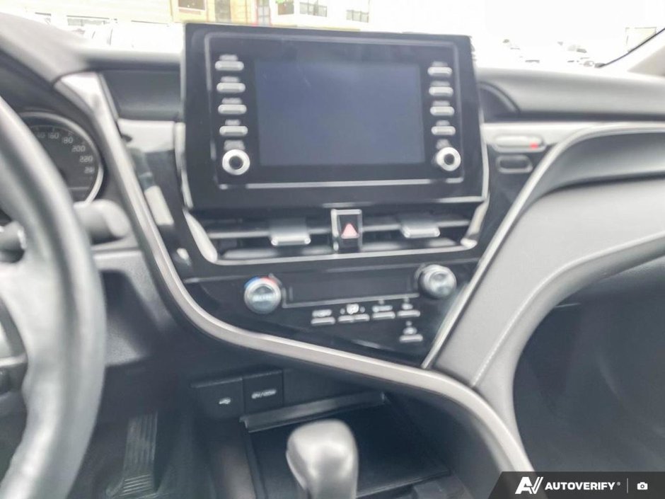 2024 Toyota CAMRY SE-18