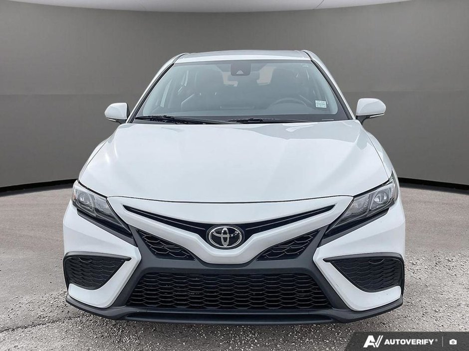 2024 Toyota CAMRY SE-1