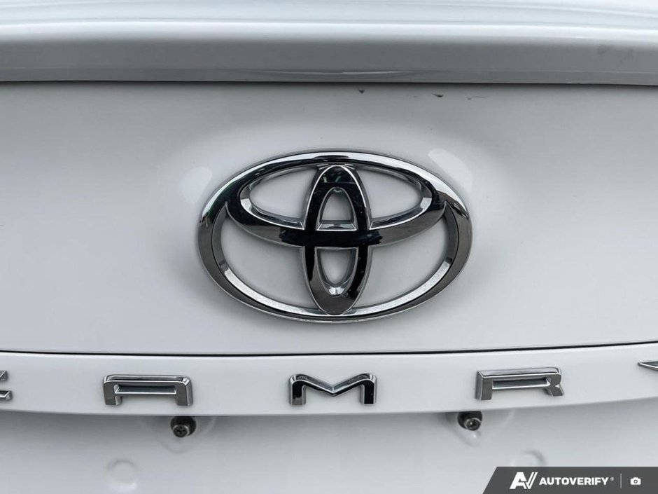 2024 Toyota CAMRY SE-8