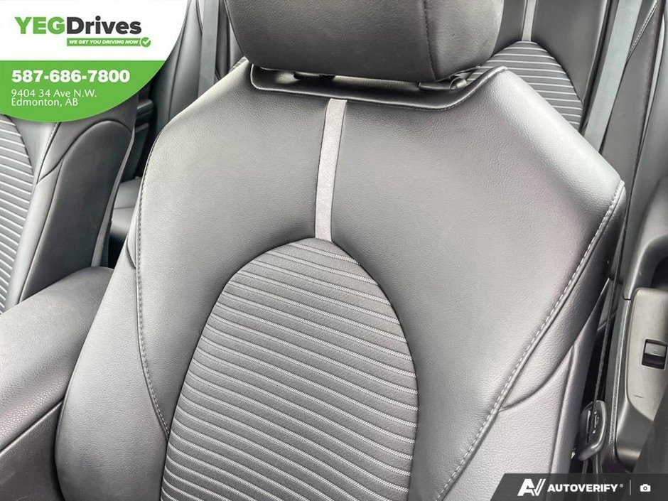 2024 Toyota CAMRY SE-19