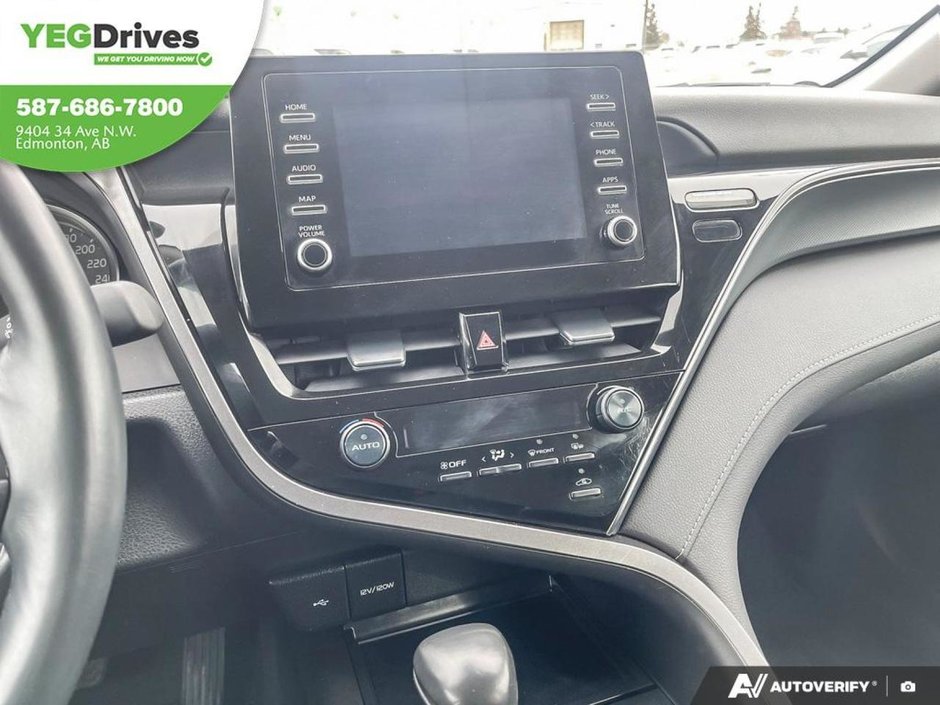 2024 Toyota CAMRY SE-18