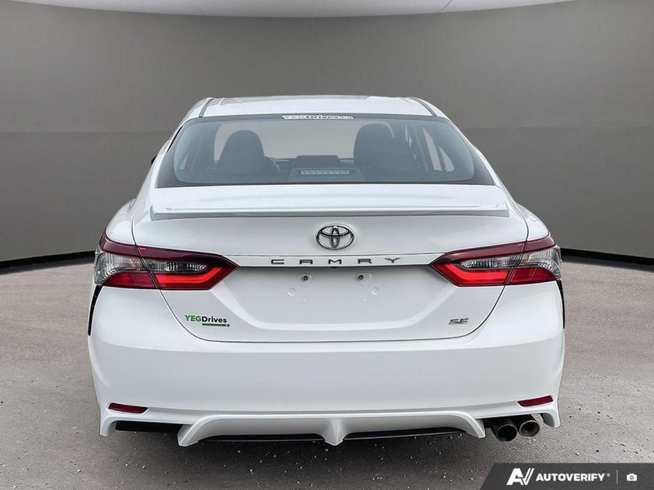 2024 Toyota CAMRY SE-4