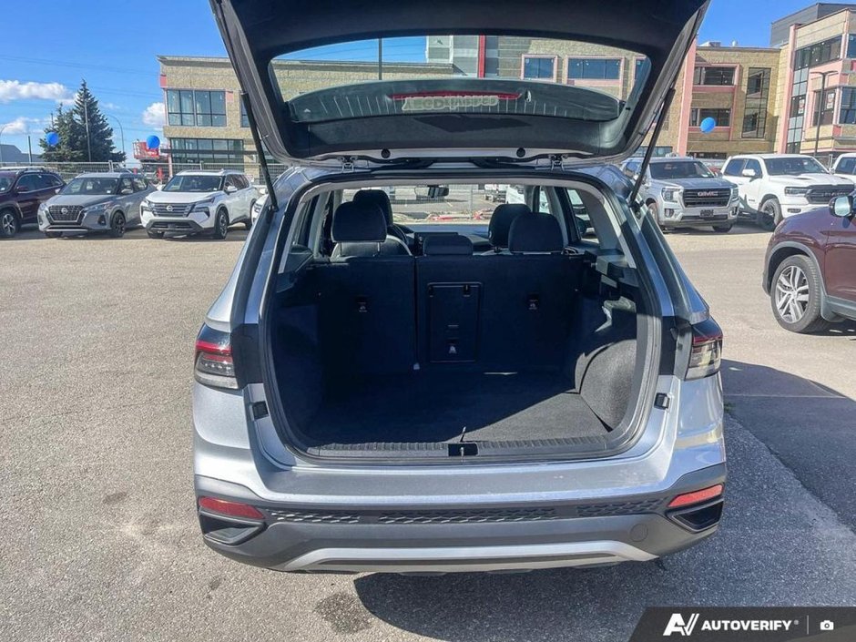 2025 Volkswagen Taos Trendline-11