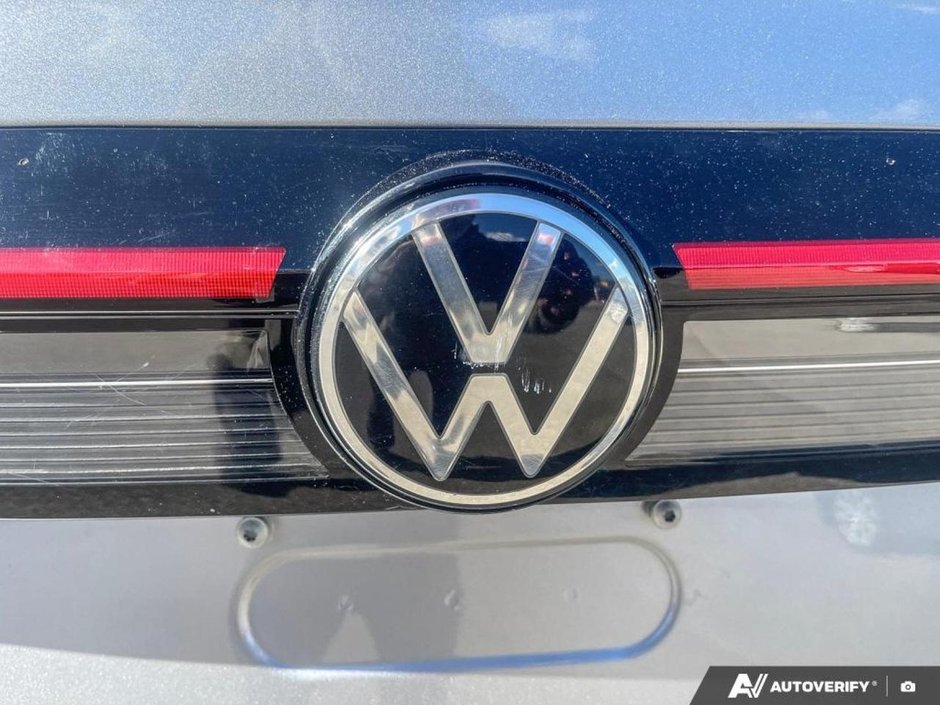 2025 Volkswagen Taos Trendline-8