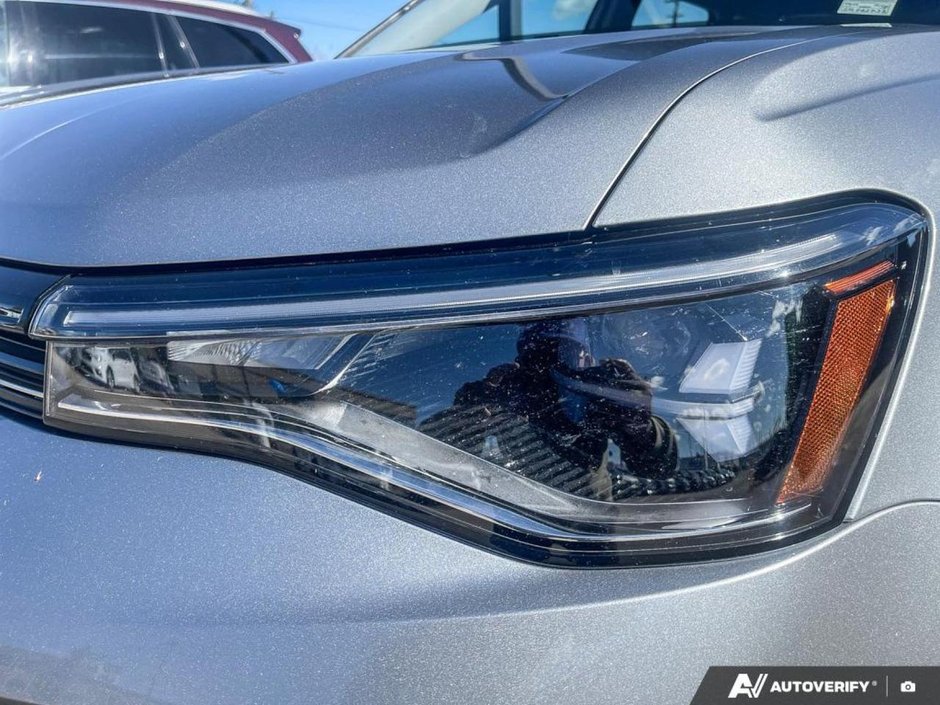 2025 Volkswagen Taos Trendline-7