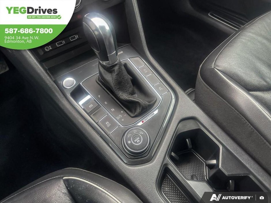 2018 Volkswagen Tiguan Highline 7 PASSENGER-17