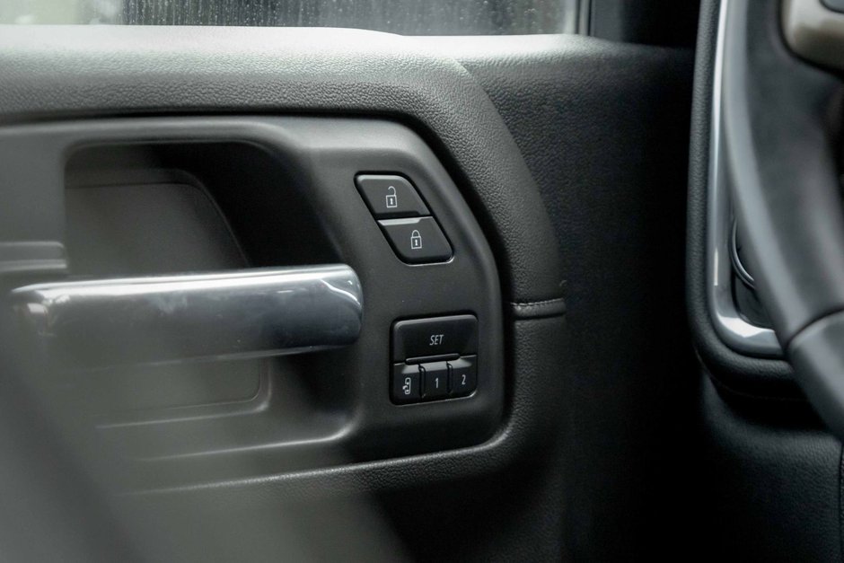 2023 Chevrolet Silverado 3500 HD High Country-12