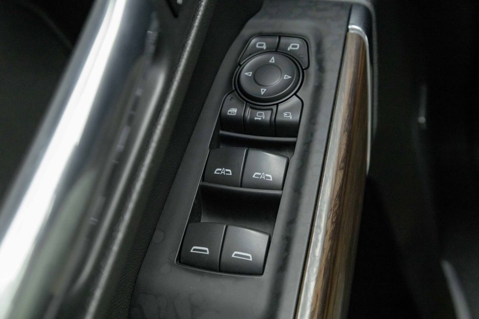 2023 Chevrolet Silverado 3500 HD High Country-13