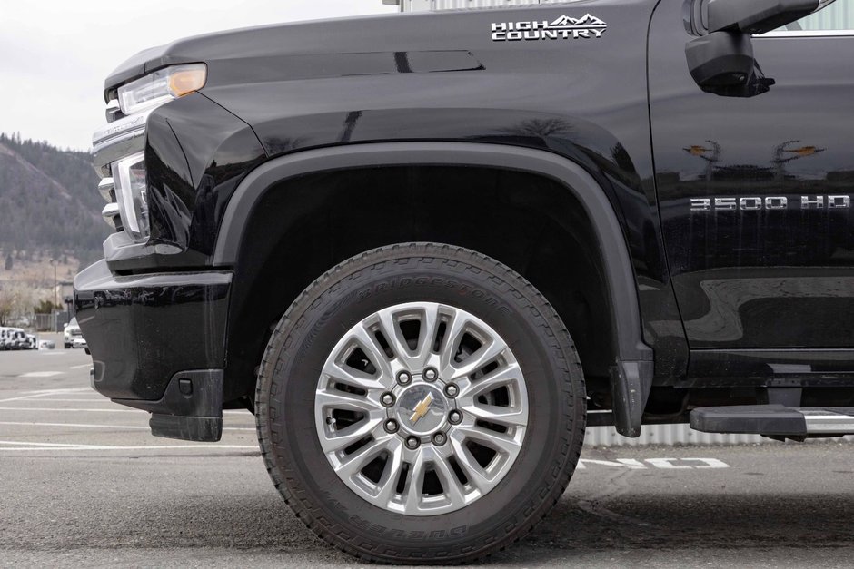 2023 Chevrolet Silverado 3500 HD High Country-7