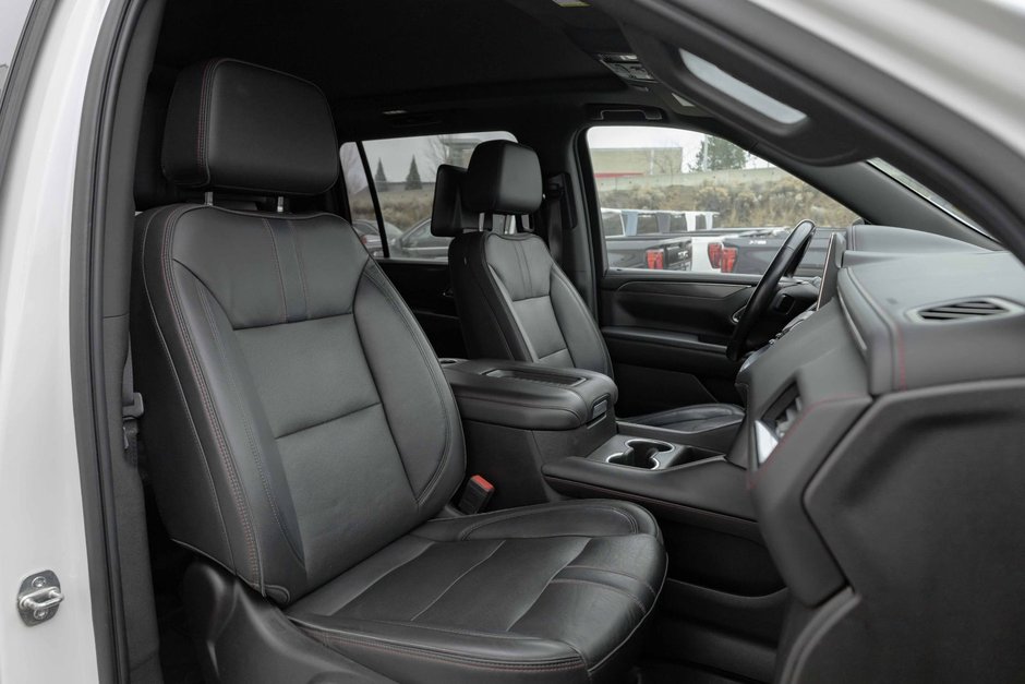 2021 Chevrolet Suburban RST-8