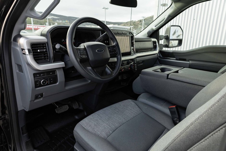 2024 Ford Super Duty F-350 SRW XL-7