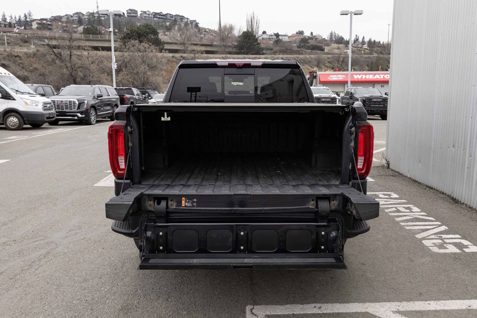 2022 GMC Sierra 1500 AT4-4