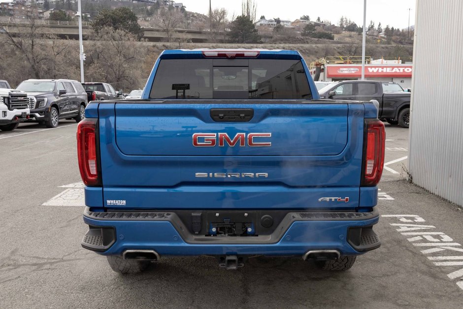 2024 GMC Sierra 1500 AT4-3