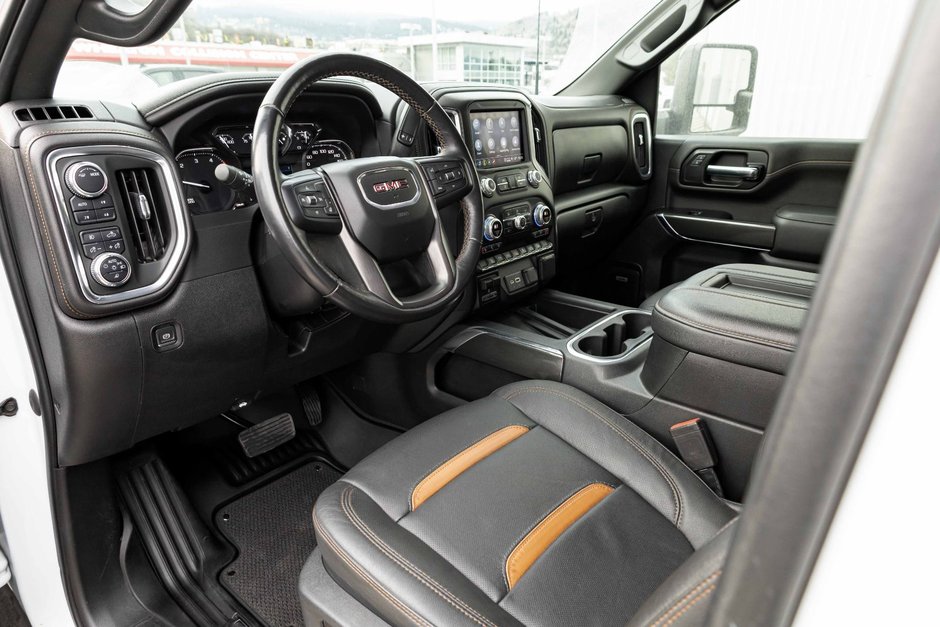 2022 GMC Sierra 3500HD AT4-9