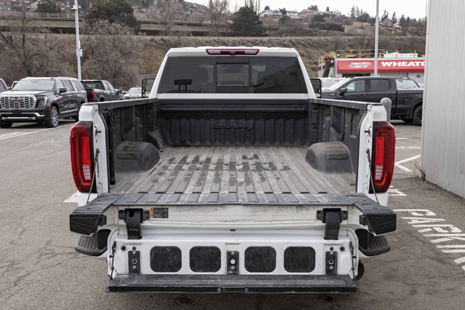 2022 GMC Sierra 3500HD AT4-4