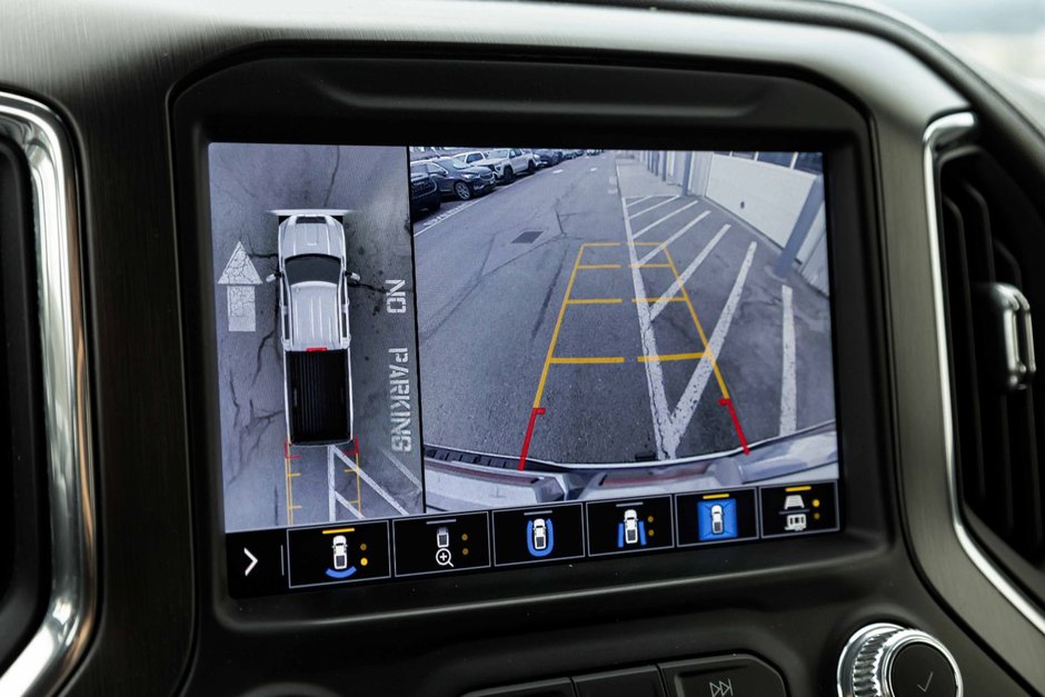 2022 GMC Sierra 3500HD AT4-18