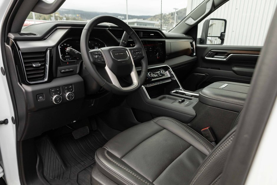 2024 GMC Sierra 3500HD Denali DRW-9