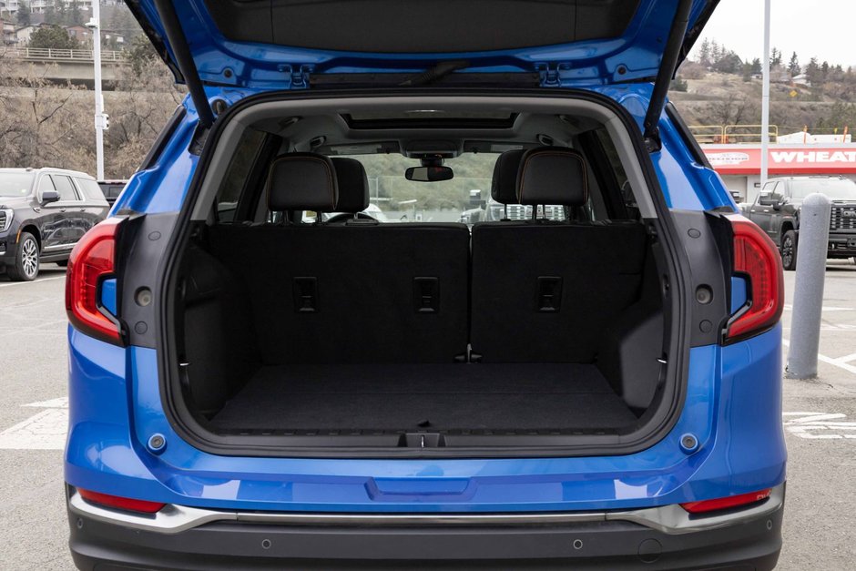 2024 GMC Terrain AT4-4