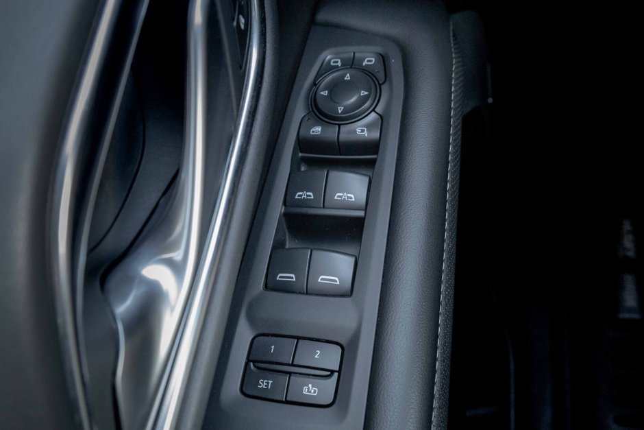 2022 GMC Yukon XL SLT-10