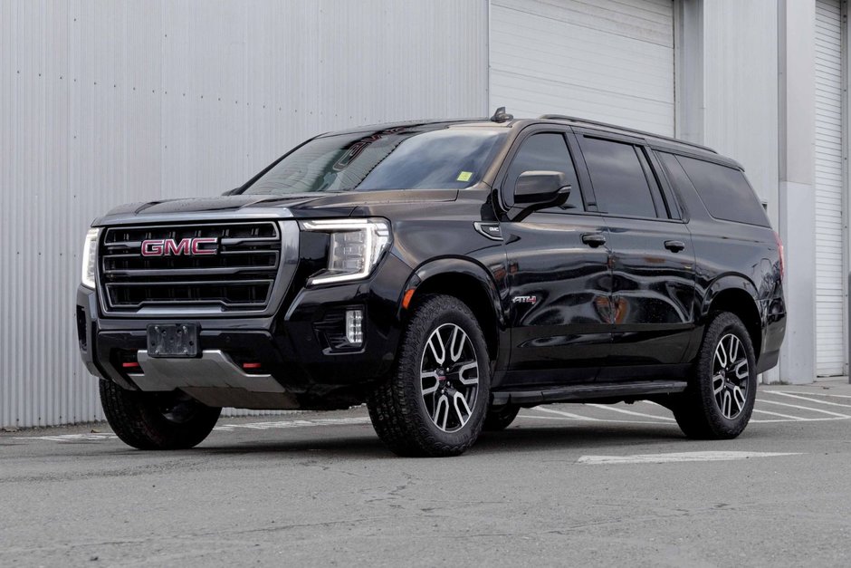 2023 GMC Yukon XL AT4-0