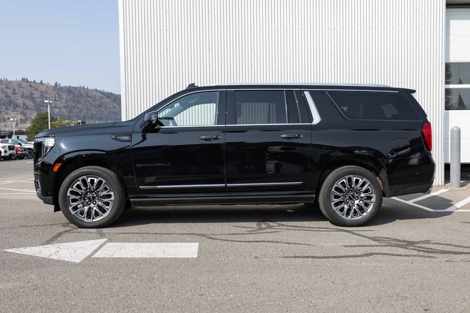 2023 GMC Yukon XL Denali Ultimate-5
