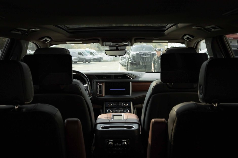 2023 GMC Yukon XL Denali Ultimate-24