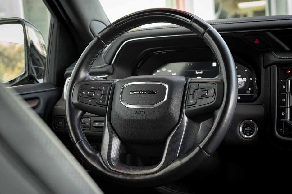 2023 GMC Yukon XL Denali Ultimate-12