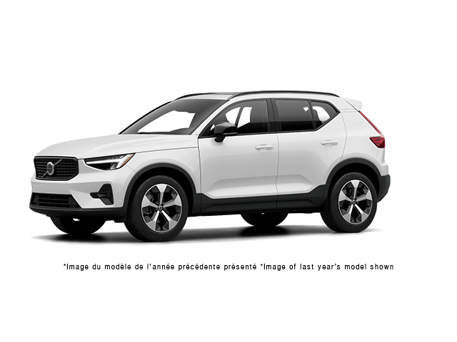 2026 Volvo XC40 PLUS DARK THEME