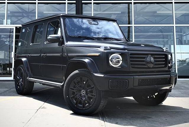 $35,000 off the 2025 G 580e 4M or a complimentary pre-paid 4-year lease on a 2025 CLA