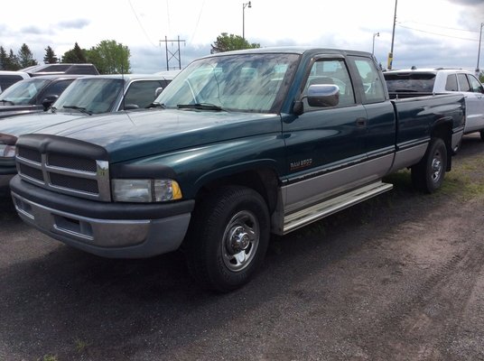 Used 1996 Dodge RAM 2500 DIESEL KING CAB ,A/C in Laurier-Station - Used