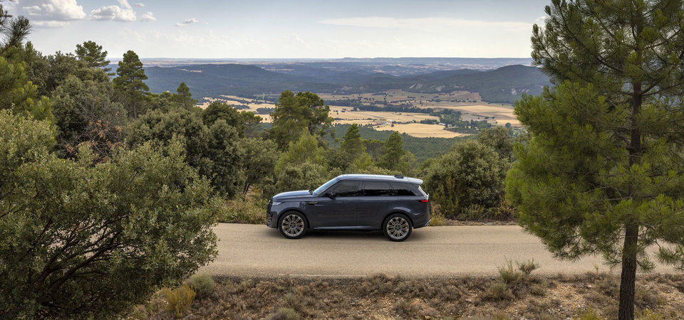 Family Adventures Made Easy with the 2023 Range Rover Sport