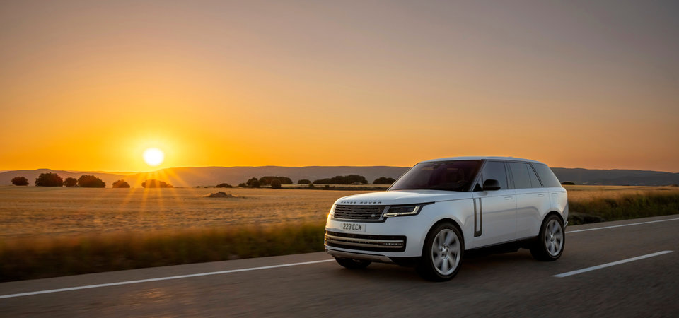 An Overview of Land Rover Electrified Powertrains