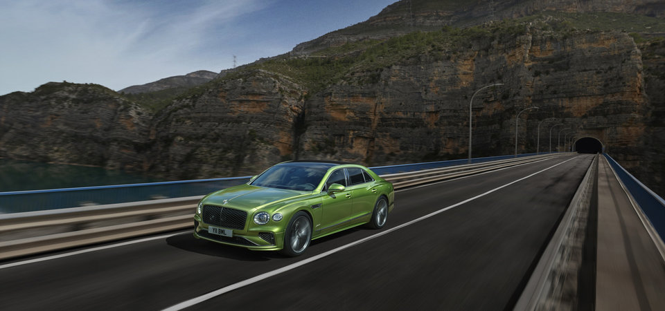 Le groupe motopropulseur hybride ultra performant de la nouvelle Bentley Flying Spur : Tout ce qu'il faut savoir